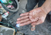 Bengkel di Banjarmasin Kewalahan Terima Sepeda Motor Brebet, “Ada Campuran Minyak!”