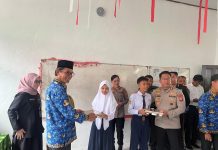 SPPG Polres Balangan Salurkan 1.002 Porsi MBG untuk Pelajar Paringin Selatan