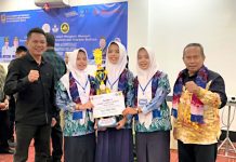 Tiga Siswi SMPN 13 HST Ukir Sejarah, HST Raih Juara III LCCM Tingkat Kalsel 2025