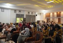 Tanah Laut Peringati Hari Ibu ke-97 dengan Lomba Madihin dan Kebaya Klasik