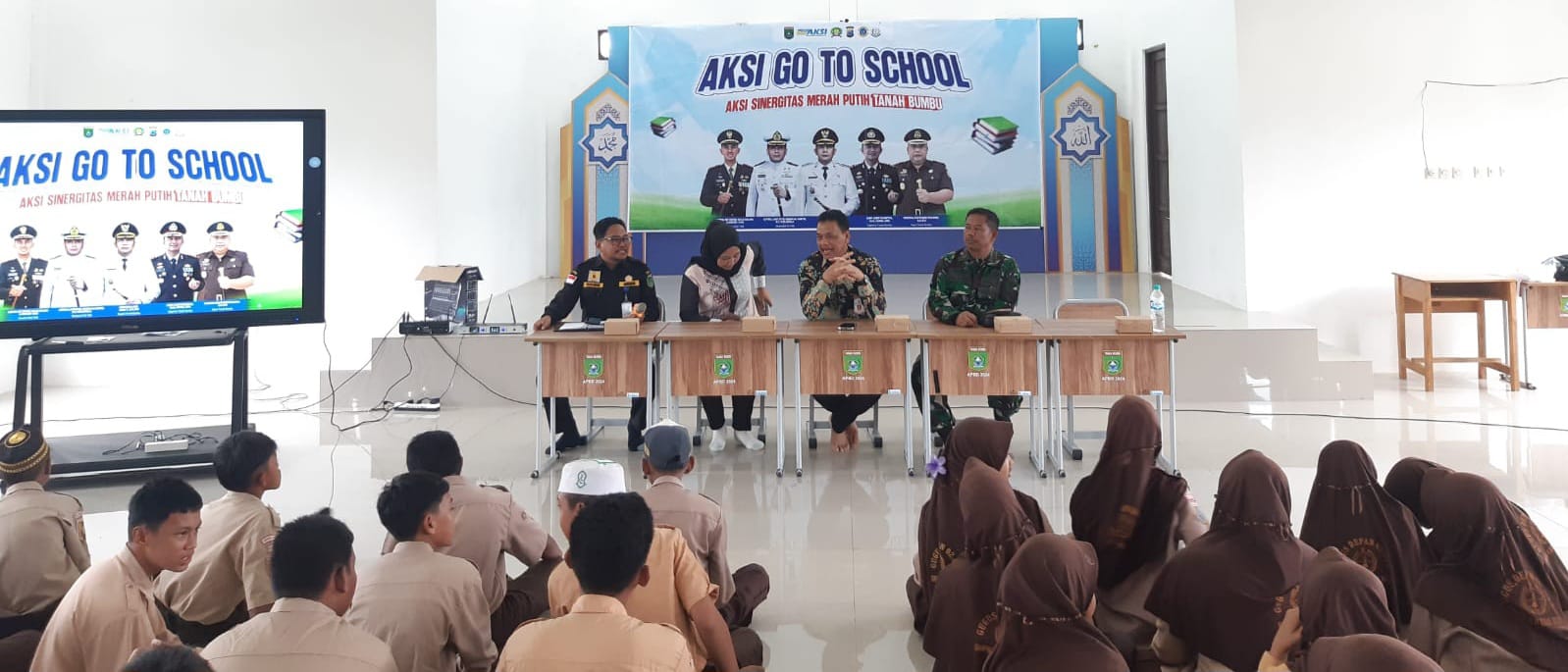 Pemkab Tanbu Gelar Aksi Go To School