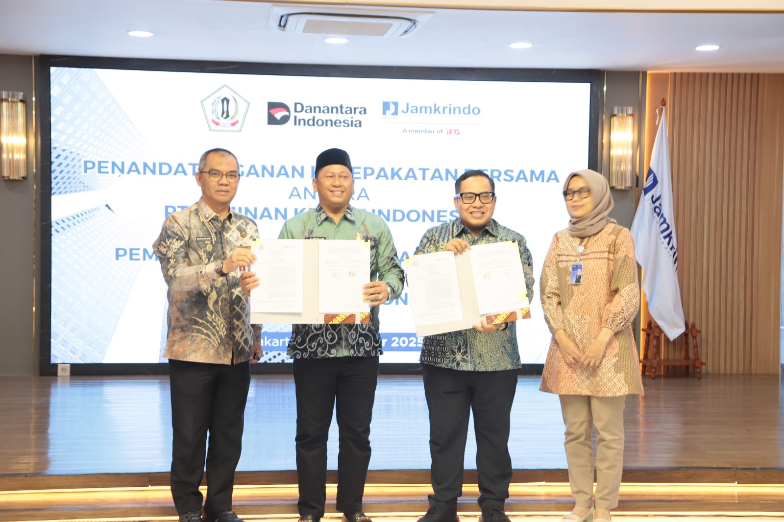 Penandatanganan Jasa Surety Bond1