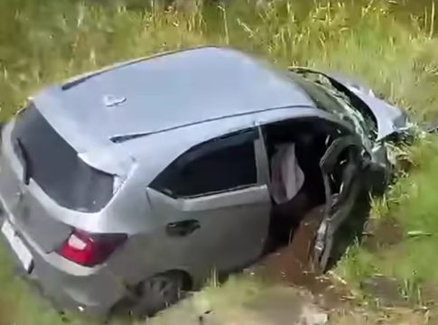 Mobil Ringsek di Jalan Gubernur Syarkawi Ditinggal Pemilik