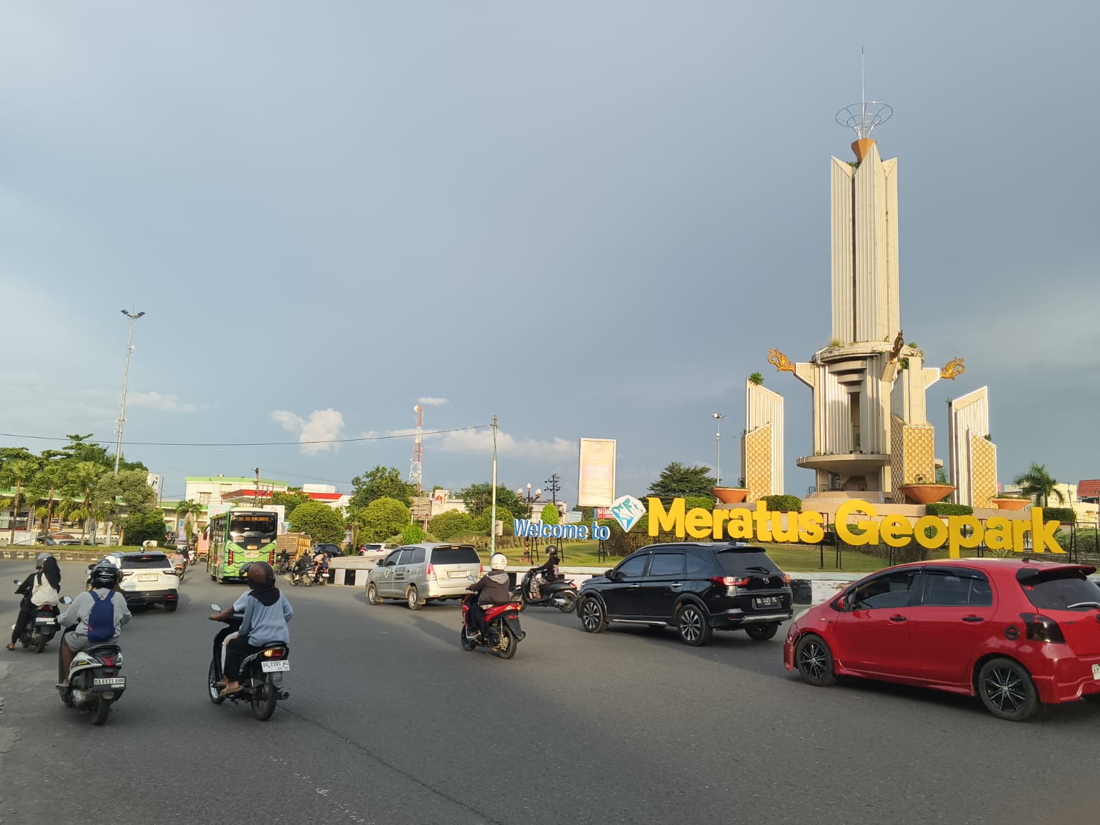Suasana Simpang Empat Banjarbaru