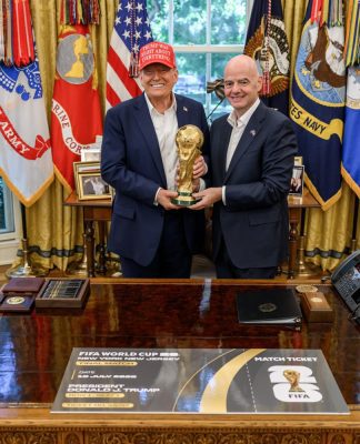 Infantino Dinilai Langgar Statuta FIFA Gara-gara Dukung Donald Trump