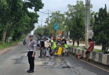 Forum LLAJ Balangan Bergerak Cepat: Jalan Bergelombang Dekat Masjid Al Akbar Kini Diperbaiki Balai Jalan