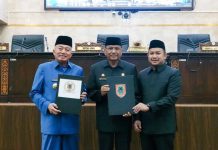 Muhidin Tegaskan Pentingnya Pengelolaan Kependudukan Kalsel Secara Terencana dan Berkelanjutan