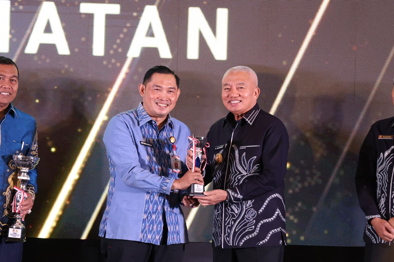 Sukses Raih 6 Penghargaan Kesehatan, Tanah Bumbu Torehkan Prestasi Gemilang di Tingkat Provinsi