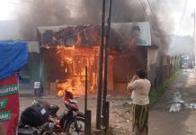 Api Hanguskan Sebuah Depot Bakso di Kampung Melayu Banjarmasin