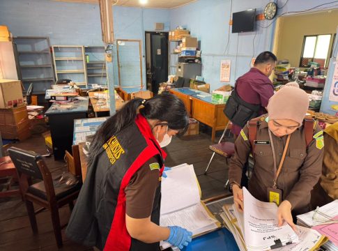 Usut Dugaan Korupsi, Kejari Banjarmasin Geledah Kantor Disdik 4,5 Jam