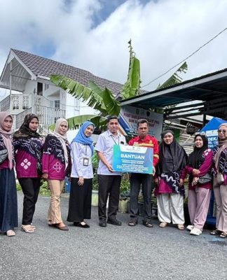 Peduli Kebersihan Lingkungan, Bank Kalsel Salurkan Dana CSR ke Bank Sampah Bahe'mart