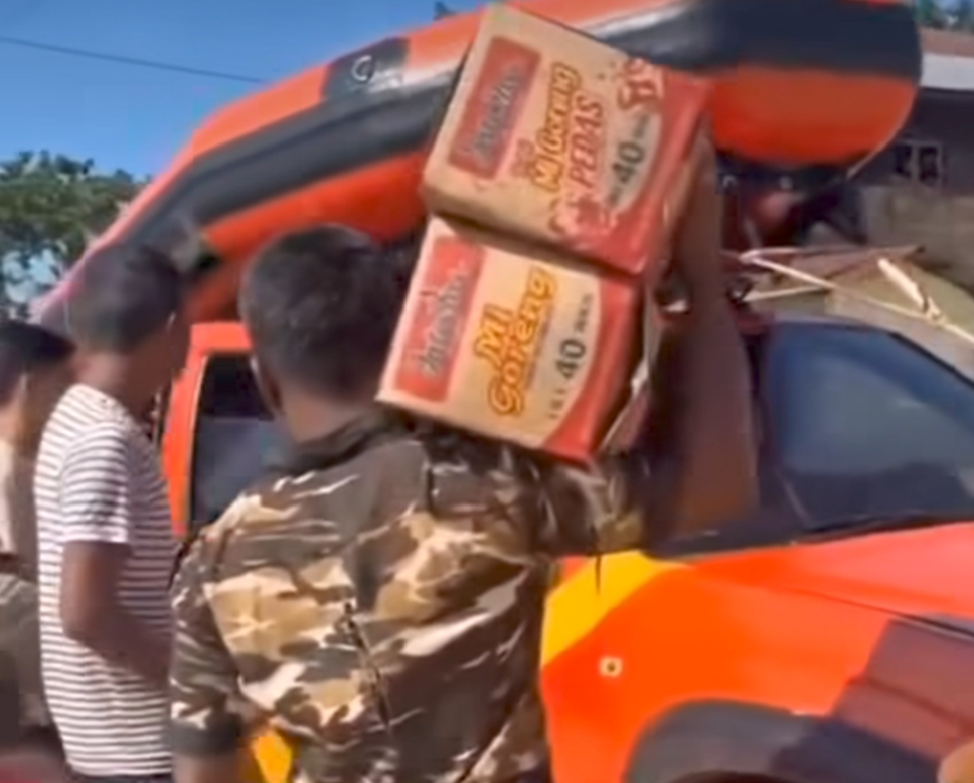 Anggota SAR Dapat Ancaman 'Dibakar' Saat Evakuasi Korban Banjir di Sumatera