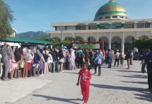 Rela Antre Sejak Subuh, Warga Aceh Tengah Serbu Pasar Murah Gas 3 Kg