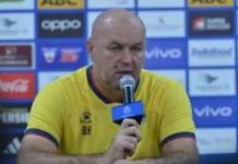 Bojan Hodak Akui Penampilan Gemilang Kiper Arema FC Tahan Imbang Persib di Super League