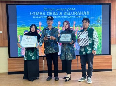 Kepemimpinan H Suhaimi Bawa Desa Muara Jaya Raih Berbagai Penghargaan 2025