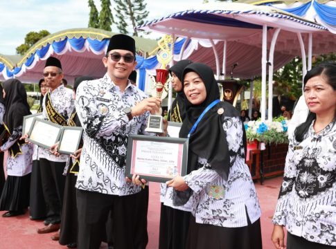 HUT ke-80 PGRI dan HGN Tahun 2025 di Tanah Bumbu, Bupati Harapkan Pembelajaran Kreatif