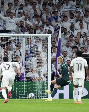 KEJUTAN BESAR DI BERNABEU! Madrid Tersungkur, Haaland Mengamuk, City Curi Kemenangan Dramatis 1-2