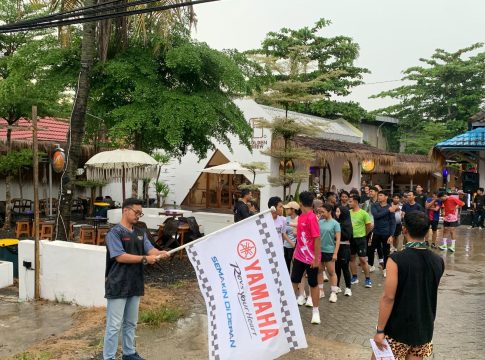 Selina Tetap Antusias Ikuti Yamaha Fazzio Hybrid Gelar “Kalcer Gaya Gue Fun Run” Meski Banjarmasin Sering Hujan  