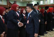 111 Pejabat Fungsional Pemprov Dilantik, ini Pesan Gubernur H. Muhidin