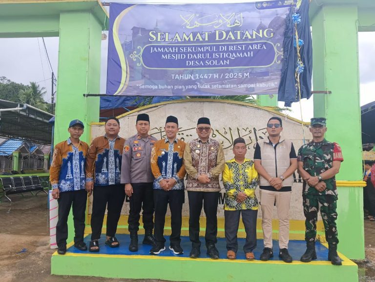 Rest Area Haul Guru Sekumpul Desa Solan Ready, Bupati Turut Donasi Rp. 5.000.000