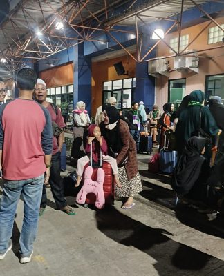 Jemaah Haul Guru Sekumpul dari Tembilahan Riau Tempuh 4 Hari Perjalanan ke Banjarmasin: “Seperti Pulang Kampung”