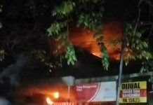 Toko Bangunan di Jalan Pramuka Banjarmasin Tengah Malam Terbakar
