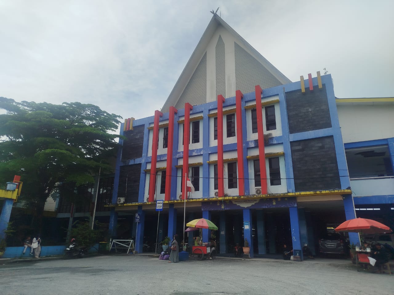 suasana Terminal Tipe B, Km 6
