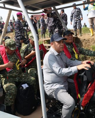 Percepat Penanganan Pascabanjir, Menhan Sjafrie Didampingi H Isam Tinjau Langsung Aceh Tamiang