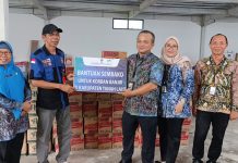 Dinsos Tanah Laut Salurkan Bantuan UPZ Bank Kalsel untuk Korban Banjir