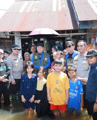 Dapur Lapangan Polda Kalsel Sediakan 4.000 Porsi Bagi Korban Banjir