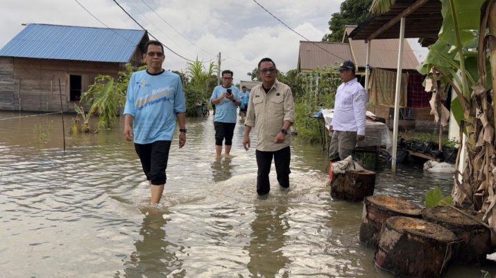 132 Paket Sembako Disalurkan untuk Korban Banjir di Pematang Baru