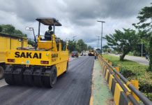 Dinas PUPR Kalsel Perbaiki Aspal Jembatan Guntung Manggis