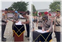 Pejabat Utama dan Kapolsek Berganti, Kapolres AKBP Dr. Fadli Pimpin Sertijab di Mapolres Banjar