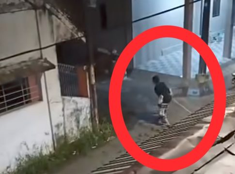 Viral Remaja Tawuran Bawa Sajam di Kayutangi