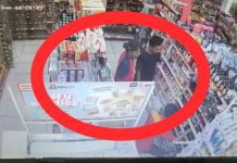 Pelaku Pencurian di Alfamart Sultan Adam Terekam CCTV