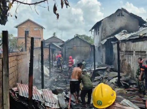 10 Rumah di Jalan Niaga Ludes Terbakar, Wabup Tala Pastikan Korban Tak Terabaikan