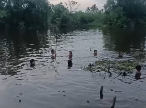 Diduga Tenggelam di Sungai, Warga Berangas Barat Mencari Keberadaan M. Yusuf