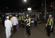 Polres Tabalong Amankan Kegiatan Haul ke 21 Guru Sekumpul di Masjid Jami Nurul Anwar Agung