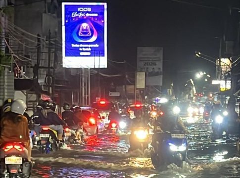 Sejumlah Kawasan di Banjarmasin Malam ini Banjir, Jalan Veteran Macet
