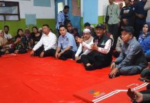 Mensos Tinjau Posko Pengungsian Banjir di Kabupaten Banjar, Pastikan Kebutuhan Dasar Terpenuhi