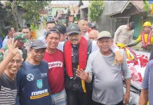 Mensos Turun Langsung ke Sungai Tabuk, Salurkan Sembako hingga Logistik untuk Korban Banjir