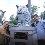 VIRAL! Patung Macan Putih “Nyeleneh” di Kediri Resmi Punya Hak Cipta, Ditawar Rp180 Juta Tapi Ditolak