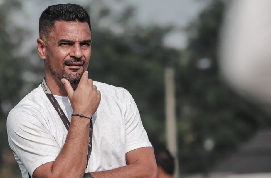 Carlos Peña Ajak Skuad Persita Fokus Ke Depan Usai Kekalahan dari Persija