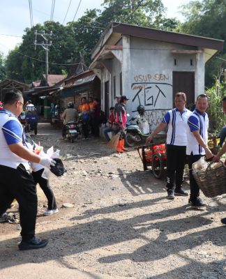 Aksi Nyata Personel Polres Tanah Laut ‘Serbu’ Titik Kumuh di Pelaihari