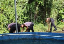 Polres Tabalong Gelar Bakti Sosial Religi, Mushalla di Pembataan Dibersihkan demi Ibadah Lebih Nyaman