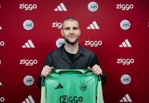 Alasan Pribadi dan Cedera Jaros Buka Jalan Maarten Paes di Ajax