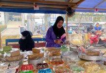 Diserbu Warga, Pasar Hanyar Barabai Jadi Surga Takjil dan Kuliner Tradisional saat Ramadhan 1447 H