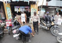 Dukung Arahan Presiden, Polresta Banjarmasin Ajak Warga Bersihkan Pasar Lama