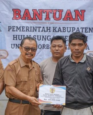 Puting Beliung Terjang Rumah Warga, Pemkab HST Gerak Cepat Salurkan Bantuan ke Warga Terdampak