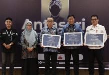 Gubernur Kalsel Raih Penghargaan Gubernur Visioner dari Antasari Award 2026